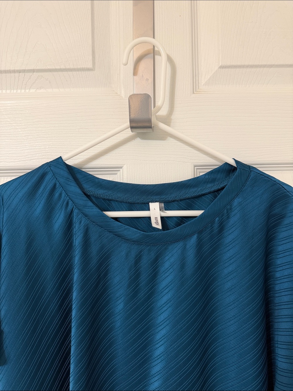 glam Teal Short Sleeve Crewneck Top - Picture 3 of 8